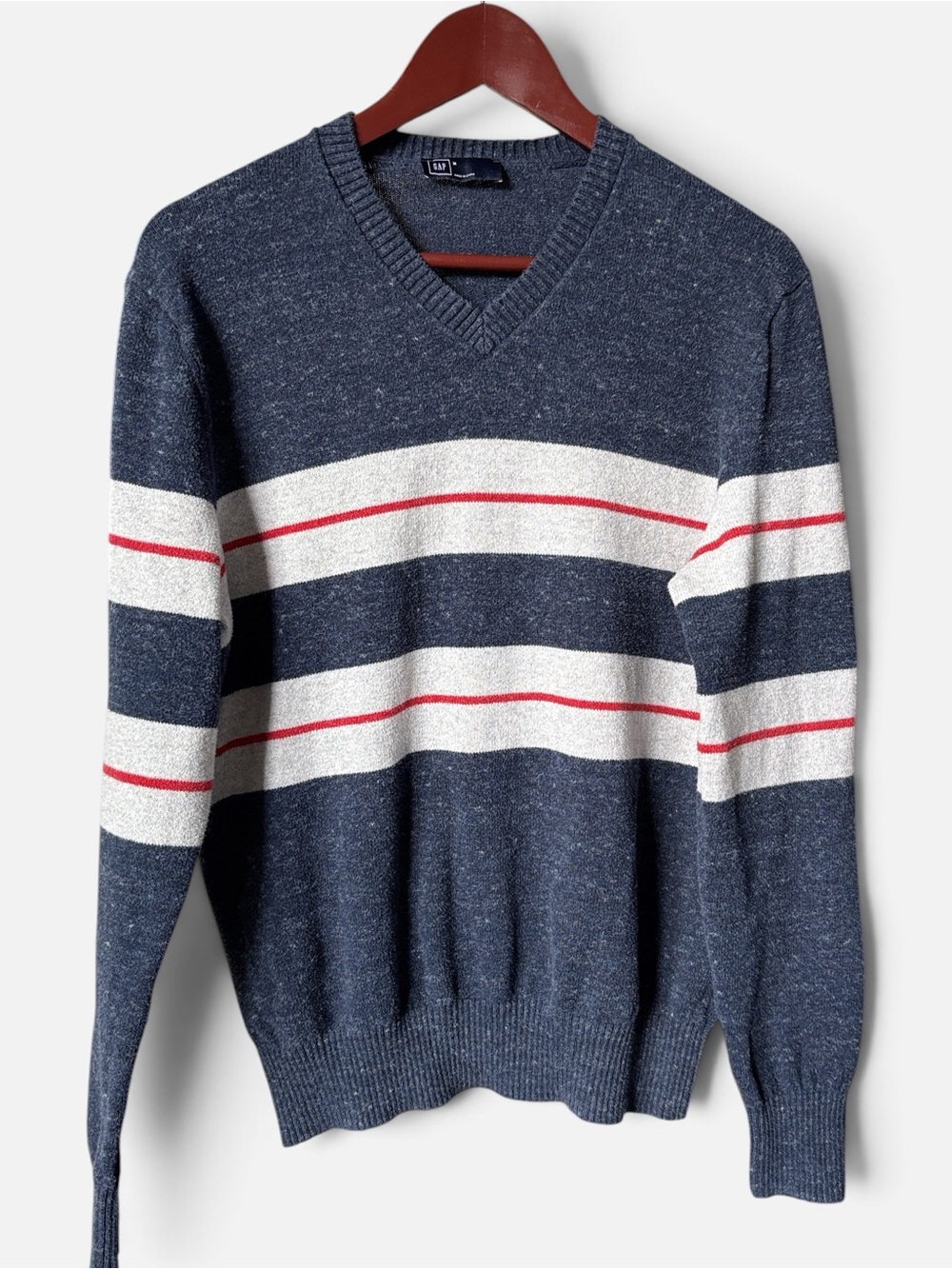 Gap Men's Marled Striped V-Neck Sweater Blue Grey Red – Size Medium